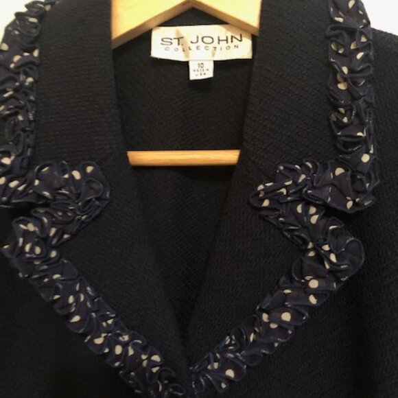 GORGEOUS St. John Navy Jacket; Ruffle; Size 10; Pre-Owned; Excellent Condition - Picture 2 of 15
